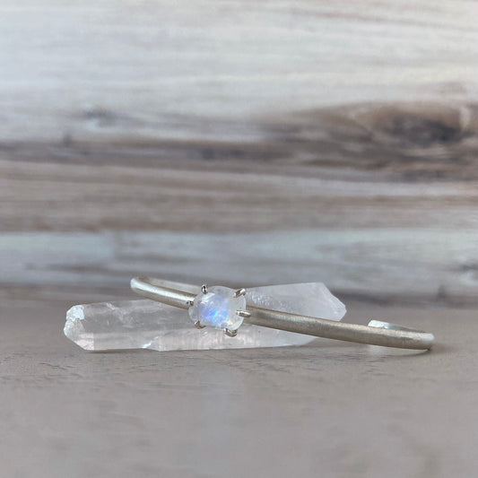 Color Drop Cuff Moonstone