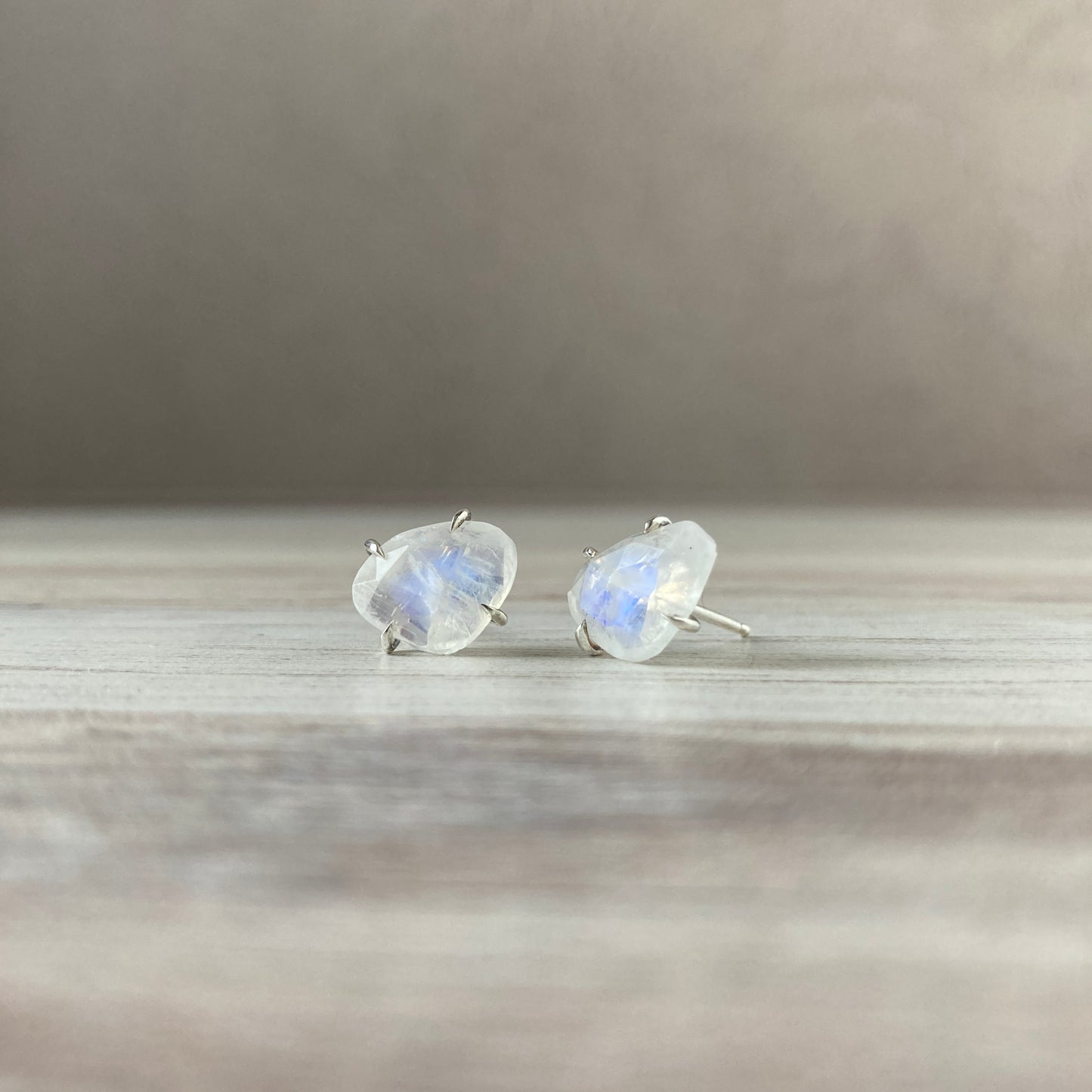 Color Drop Stud Moonstone